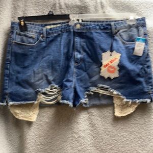 Plus size women’s jean shorts